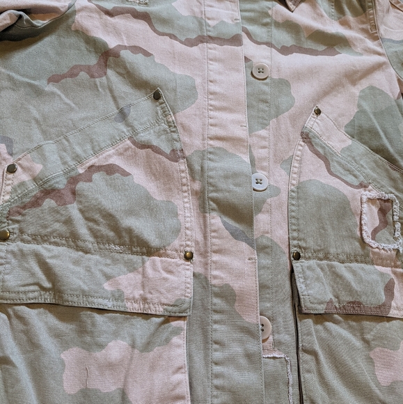 Anthropologie Camo Jacket Size L - Picture 4 of 7